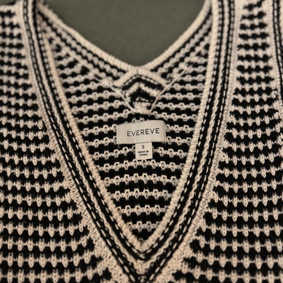 Women’s Striped White and Black Evereve Top - Picture 4 of 5